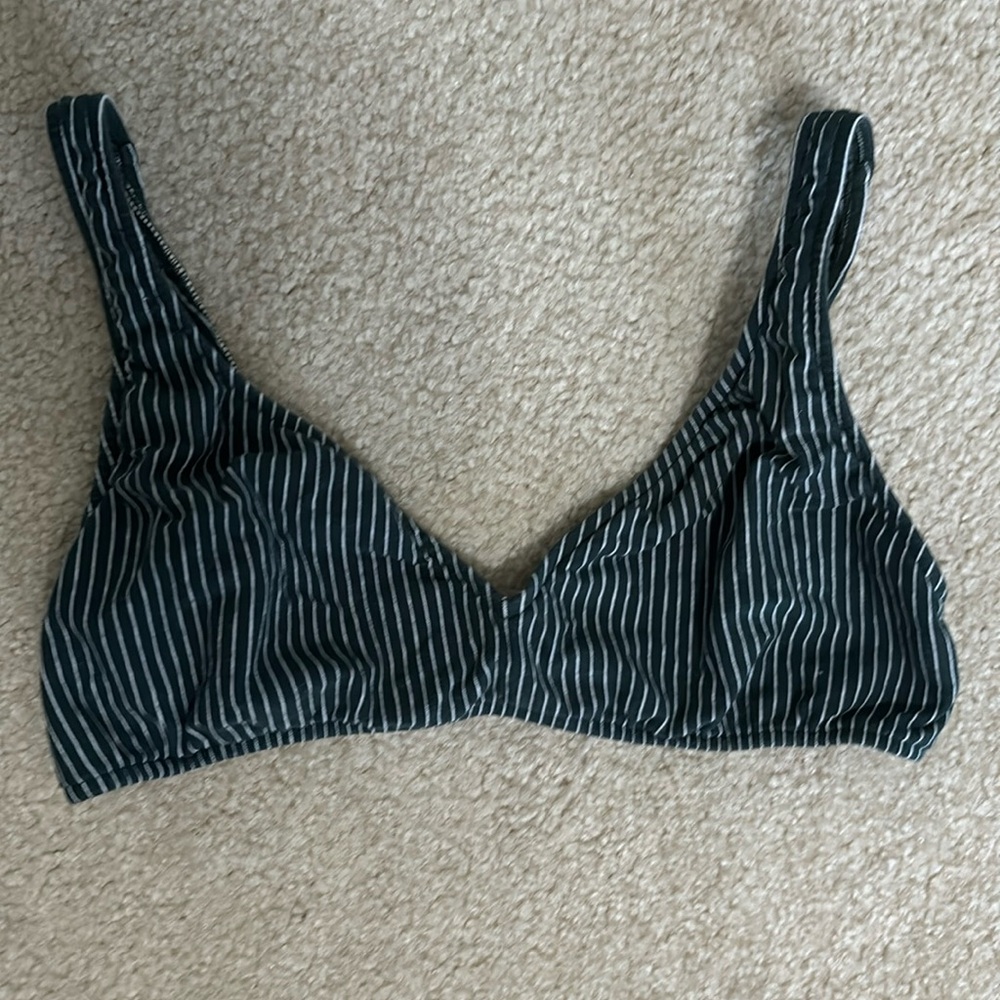 Calvin Klein Bathing Suit Top, Kid’s Size 14, Great Condition!